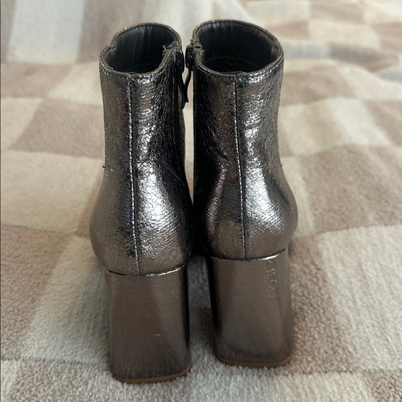 Shu shop Veronica Bootie in Pewter size 6 - Picture 5 of 7